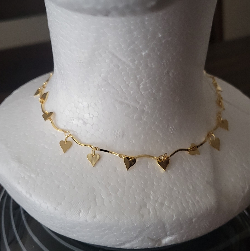 Gold heart Choker